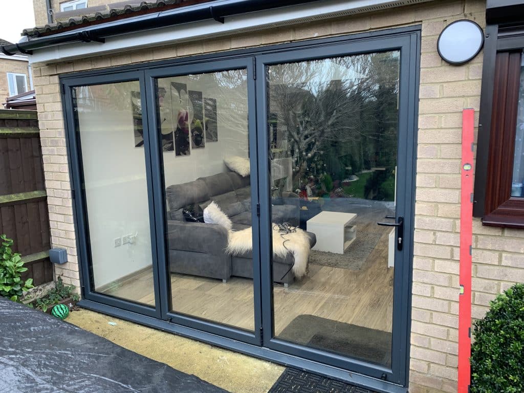 Aluminium bifold door