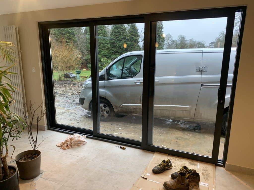 Aluminium sliding door