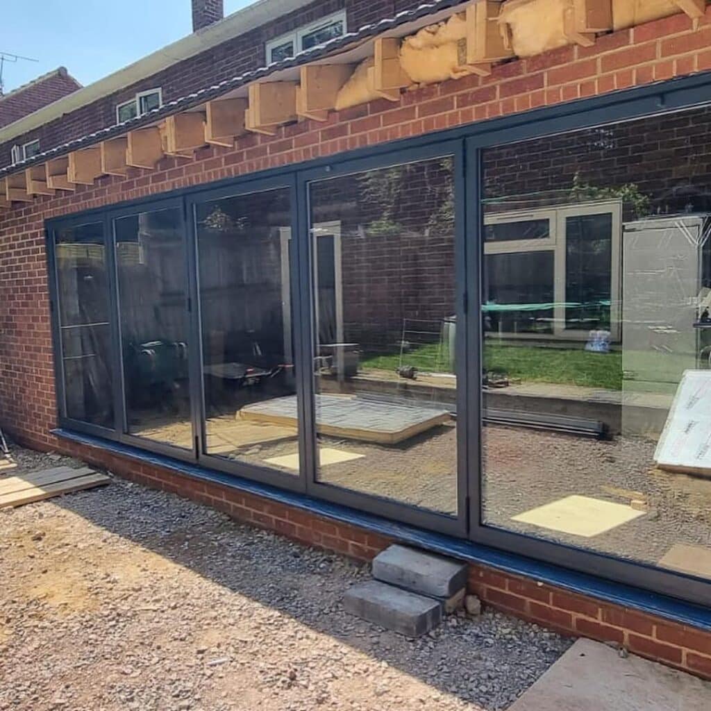 Aluminium bifold door