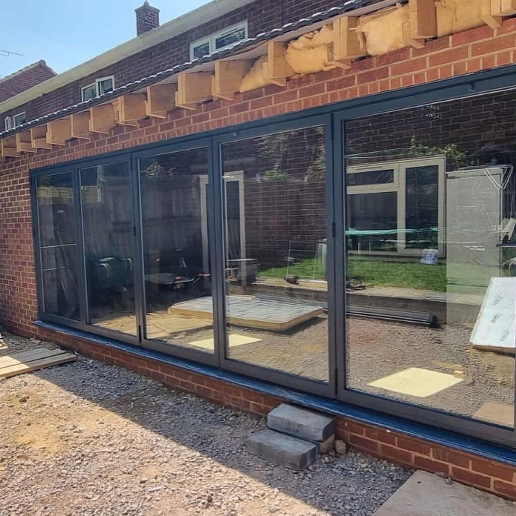 Aluminium bifold door