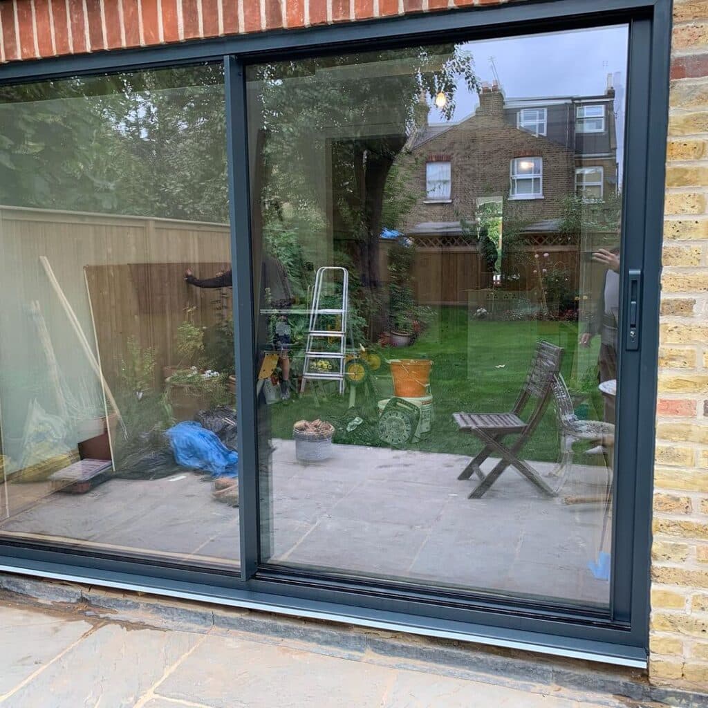 London 2 Infini Glide3 Sliding Door